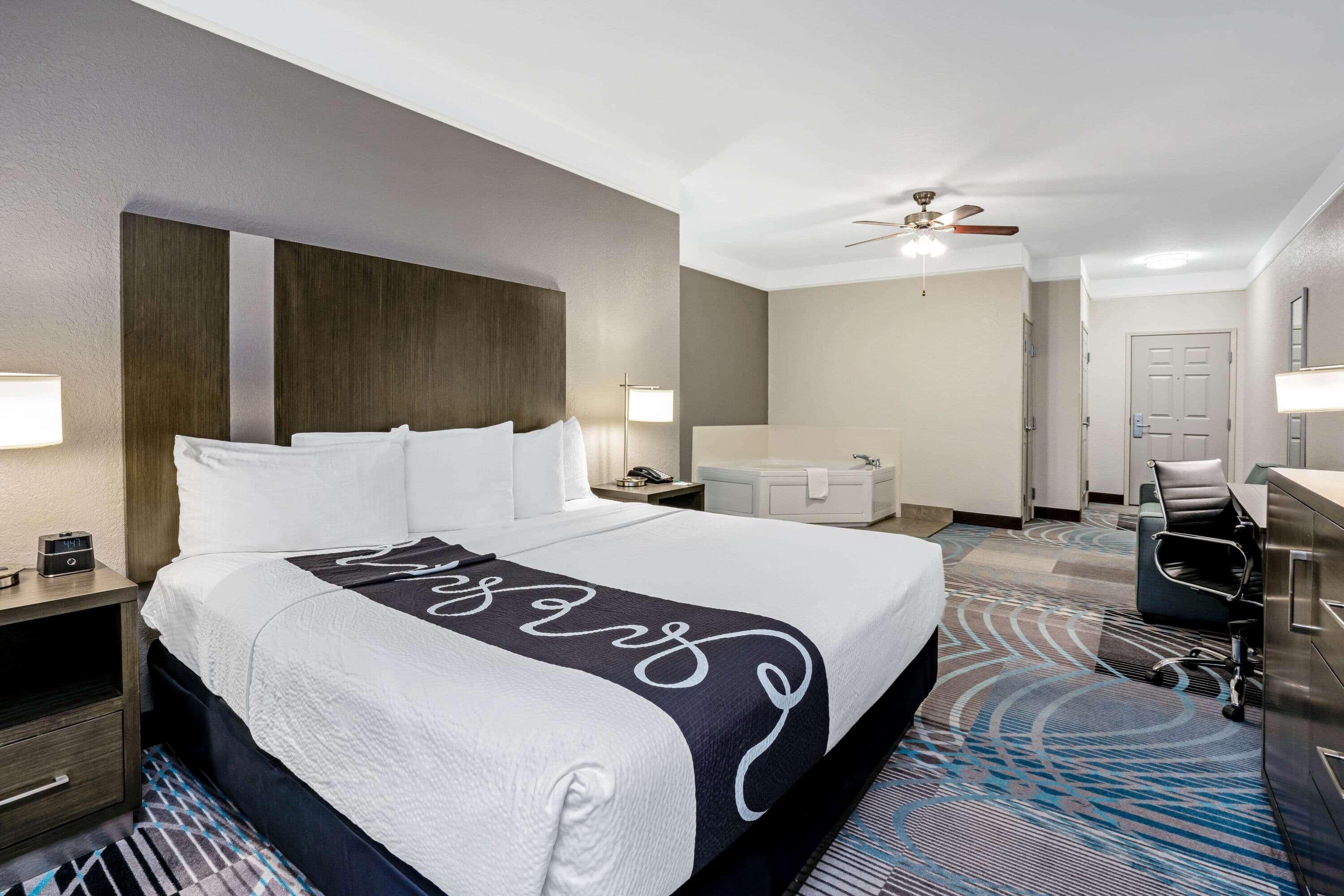 Hotel La Quinta By Wyndham Conroe Exterior foto