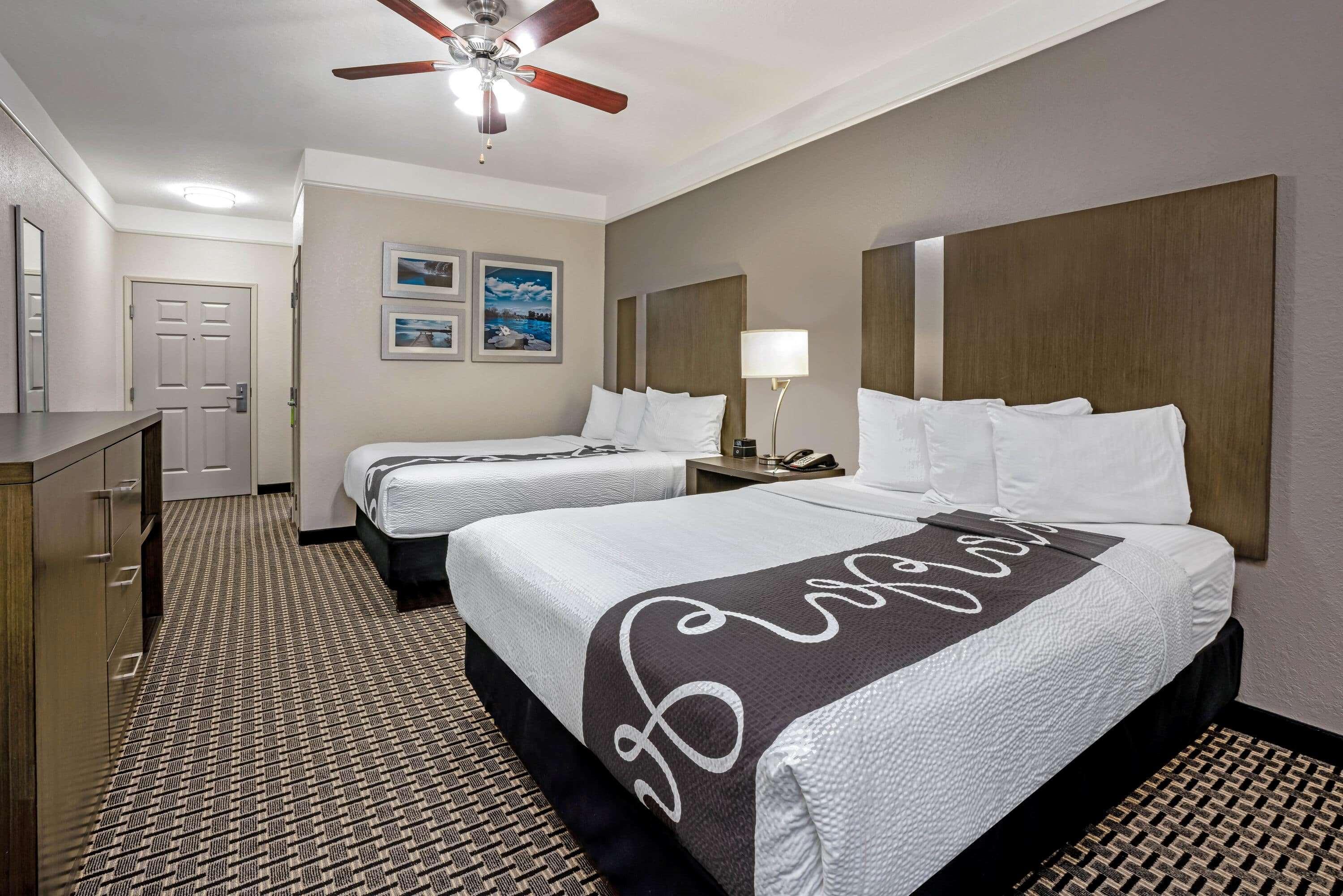 Hotel La Quinta By Wyndham Conroe Exterior foto